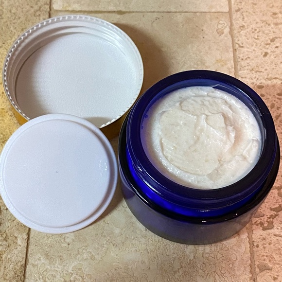 - 1 Oz. 🛑 SOlD OUT 🛑 No Harmful Chemicals Eye Cream for Wrinkles Moisture - Picture 2 of 5